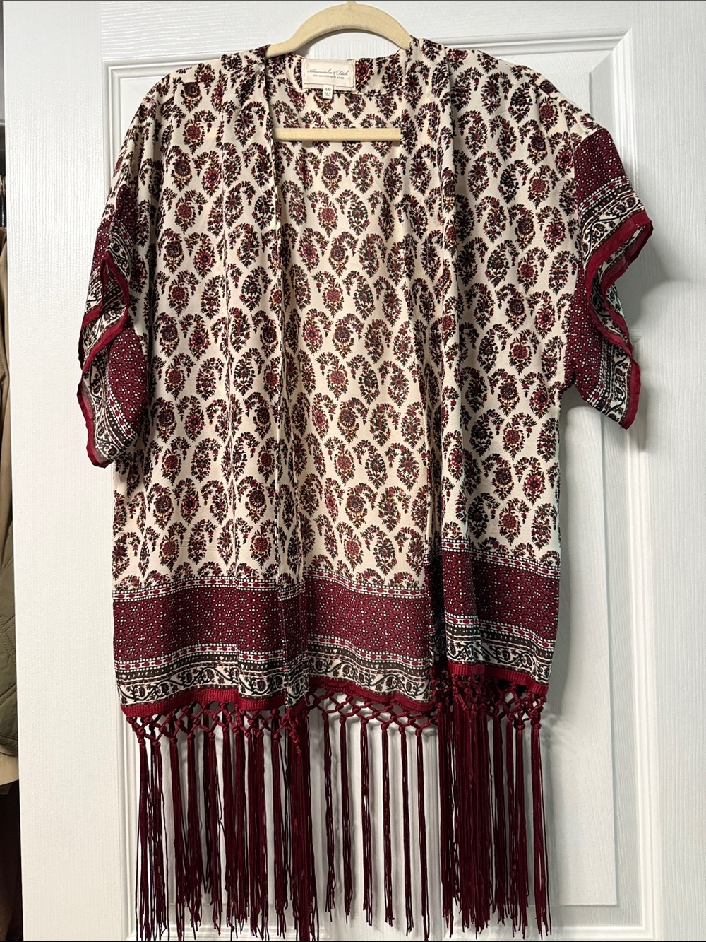Abercrombie & Fitch Cream and Burgundy Fringe Kimono